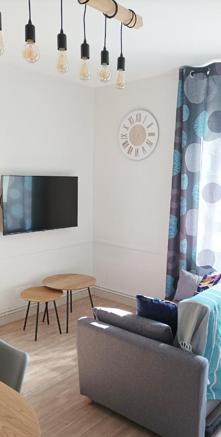 Loudeac : Appartement T2 Chaleureux Centre Ville Eksteriør billede